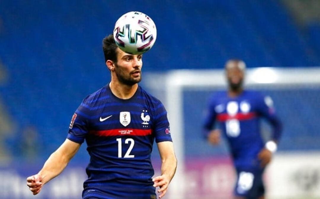 Eski Galatasaraylı yıldız Leo Dubois, 31 yaşında futbolu bırakacağını duyurdu! 4